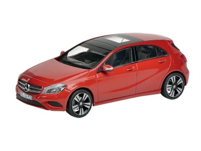 Модель Schuco, машина Mercedes-Benz A-Class W176, цвет красный 1:43 1-00048243_1