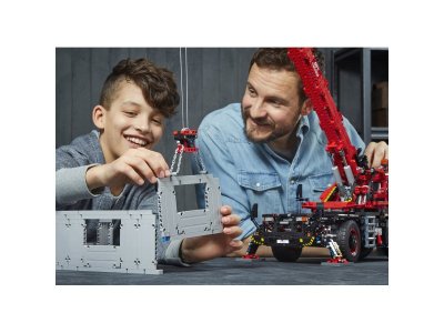 Конструктор Lego Technic, Подъёмный кран для пересечённой местности 1-00243227_10