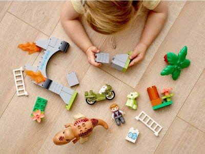 Конструктор Lego Duplo Jurassic World Побег динозавров: тираннозавр и трицератопс 1-00341813_4