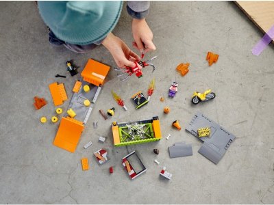 Конструктор Lego City Парк каскадёров 1-00353880_6