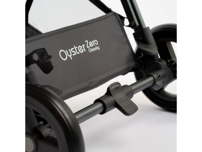 Прогулочная коляска книжка Oyster Zero Gravity с накидкой на ножки и дождевиком 1-00353947_12