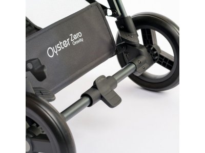 Прогулочная коляска книжка Oyster Zero Gravity с накидкой на ножки и дождевиком 1-00353949_12