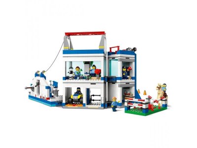 Конструктор Lego City Полицейская тренировочная академия 1-00400545_6