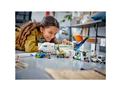 Конструктор LEGO City Пассажирский самолет 60367 1-00430327_4