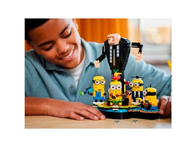 Конструктор детский LEGO Minions Грю и миньоны, 839 деталей, возраст 9+ 1-00440007_2