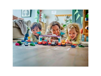 Конструктор LEGO Duplo Гоночные автомобили и водители команды F1 10445 1-00448168_8