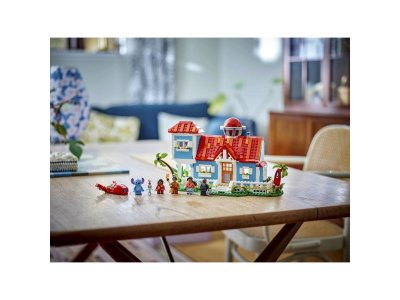 Конструктор LEGO Disney Пляжный домик Лило и Стича 43268 1-00455170_2