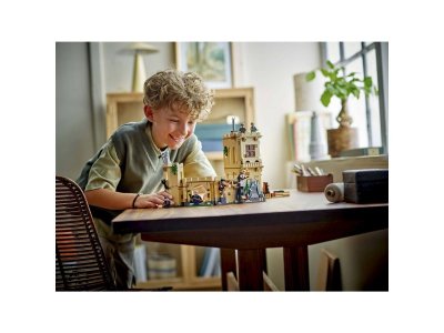 Конструктор LEGO Harry Potter Замок Хогвартс - Уроки полетов 76447 1-00455175_5
