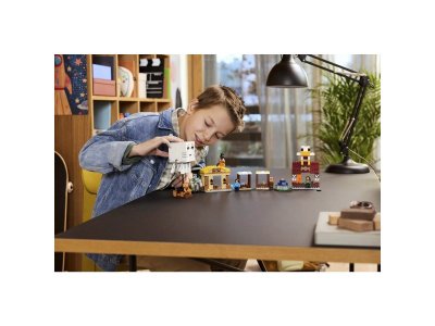 Конструктор  LEGO Minecraft Нападение на деревню на Призрачном воздушном шаре 21273 1-00455181_9
