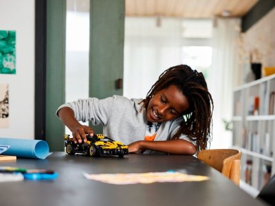 Конструктор LEGO Technic Болид Бугатти 42151 1-00393728_10