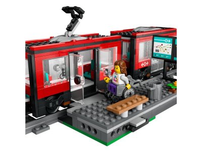 Конструктор LEGO City Трамвай и остановка в центре города 60423 1-00440692_5