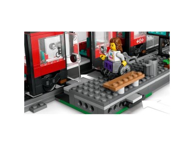 Конструктор LEGO City Трамвай и остановка в центре города 60423 1-00440692_9