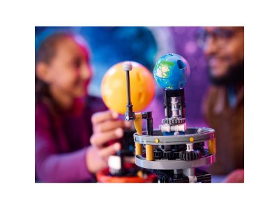 Конструктор LEGO Technic Планета Земля и Луна на орбите 42179 1-00430413_4