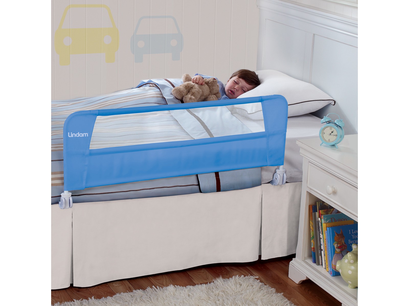 Бортик для кровати ребенка купить. Барьер на детскую кровать Lindam. Защитный барьер для кровати Lindam. Ограничитель на кровать для детей. Бортики для кровати.